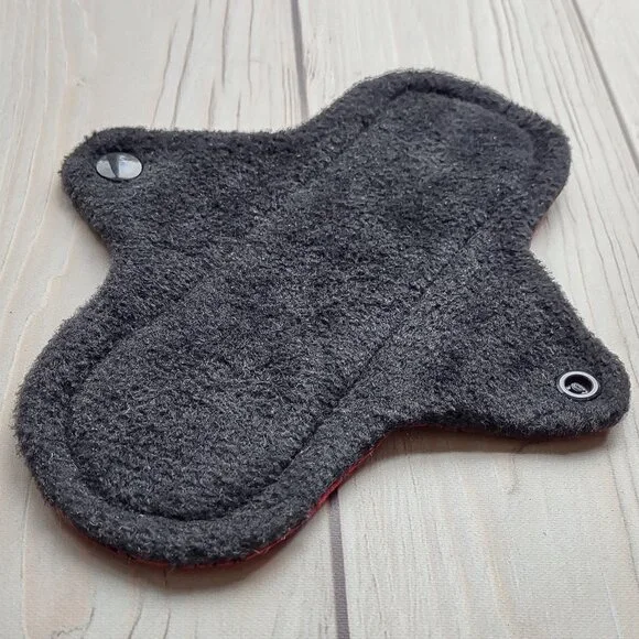 NEW! 8” Light Absorbency Liner, Reusable Cloth Pad - Red Crackle + Flames - Picture 5 of 5